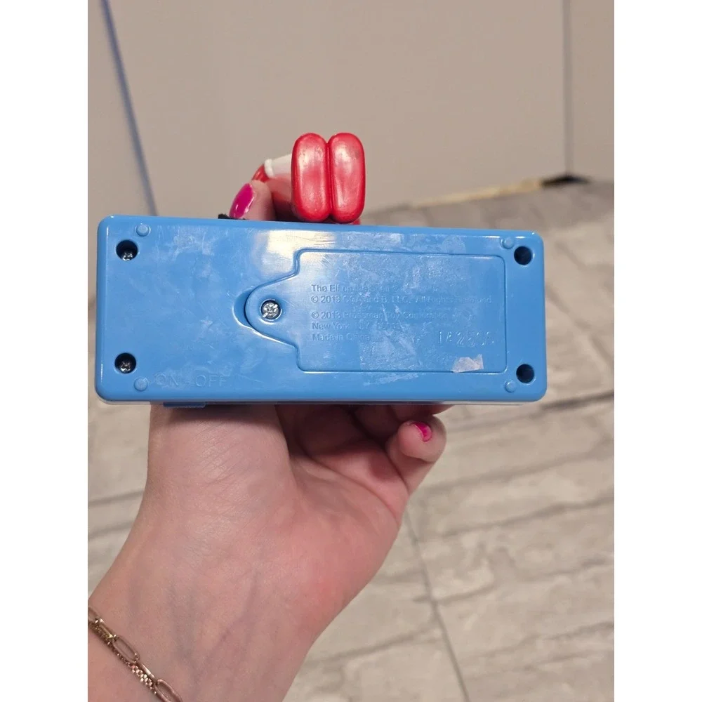 Elf on the‎ Shelf Musical Hide and Seek Game Replacement Elf, Musical Box VIDEO